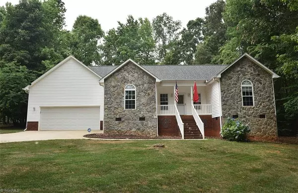 Mocksville, NC 27028,179 N Hazelwood DR