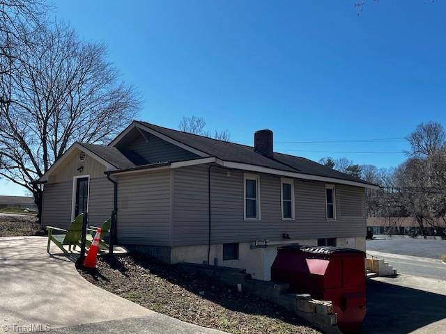 Asheboro, NC 27203,528 White Oak ST