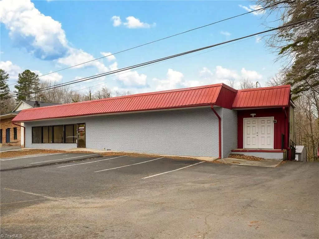 Mocksville, NC 27028,1489 N Main ST