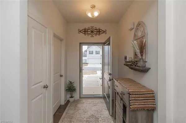High Point, NC 27265,143 Centerpiece DR