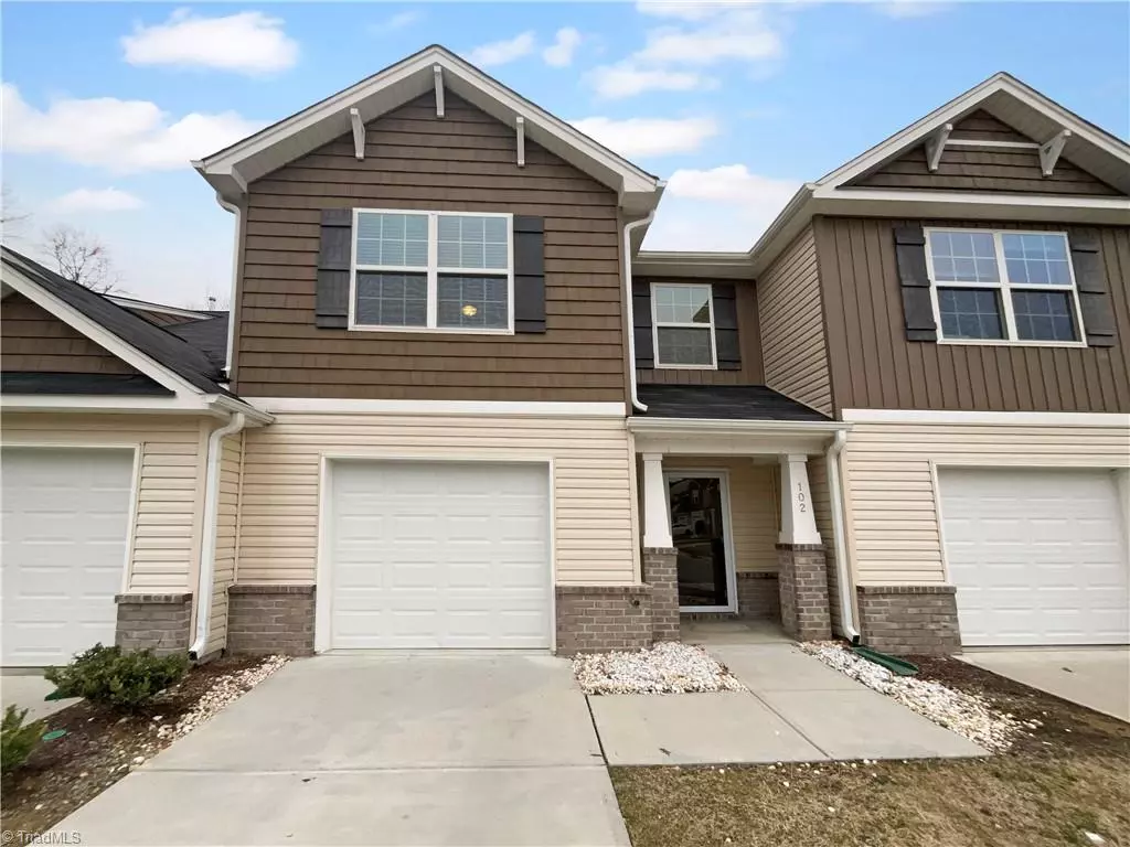 Jamestown, NC 27282,102 Red Plum LN
