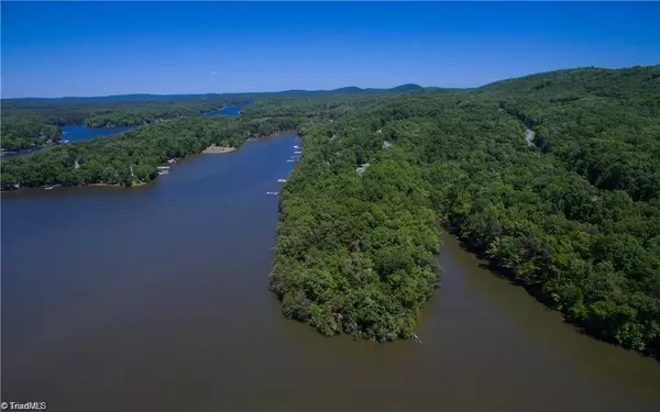 Lexington, NC 27292,366 Emerald Isle CT