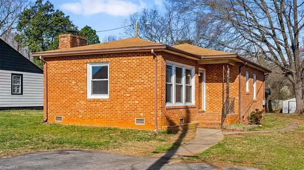 221 Dunn ST, Eden, NC 27288
