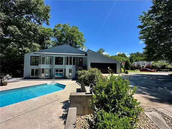 18 Pickett AVE, Spencer, NC 28159