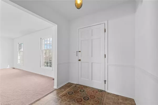 Burlington, NC 27217,639 Woodhaven DR