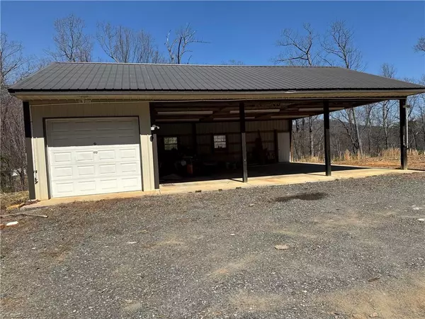 King, NC 27021,2558 Ymca Camp RD