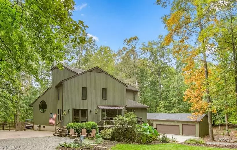 Oak Ridge, NC 27310,8207 Hunting Cog RD
