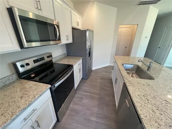 Kernersville, NC 27284,1311 Amberview LN