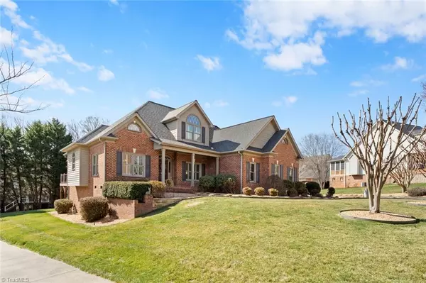 482 Paigebrook DR, Winston-salem, NC 27106