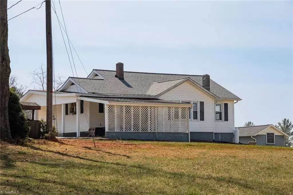 Wilkesboro, NC 28697,256 S Recreation RD