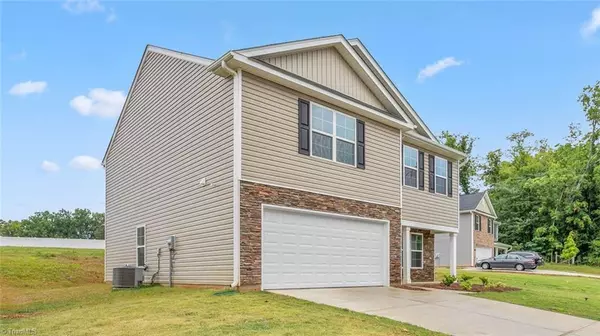 Mocksville, NC 27028,149 Big Laurel DR