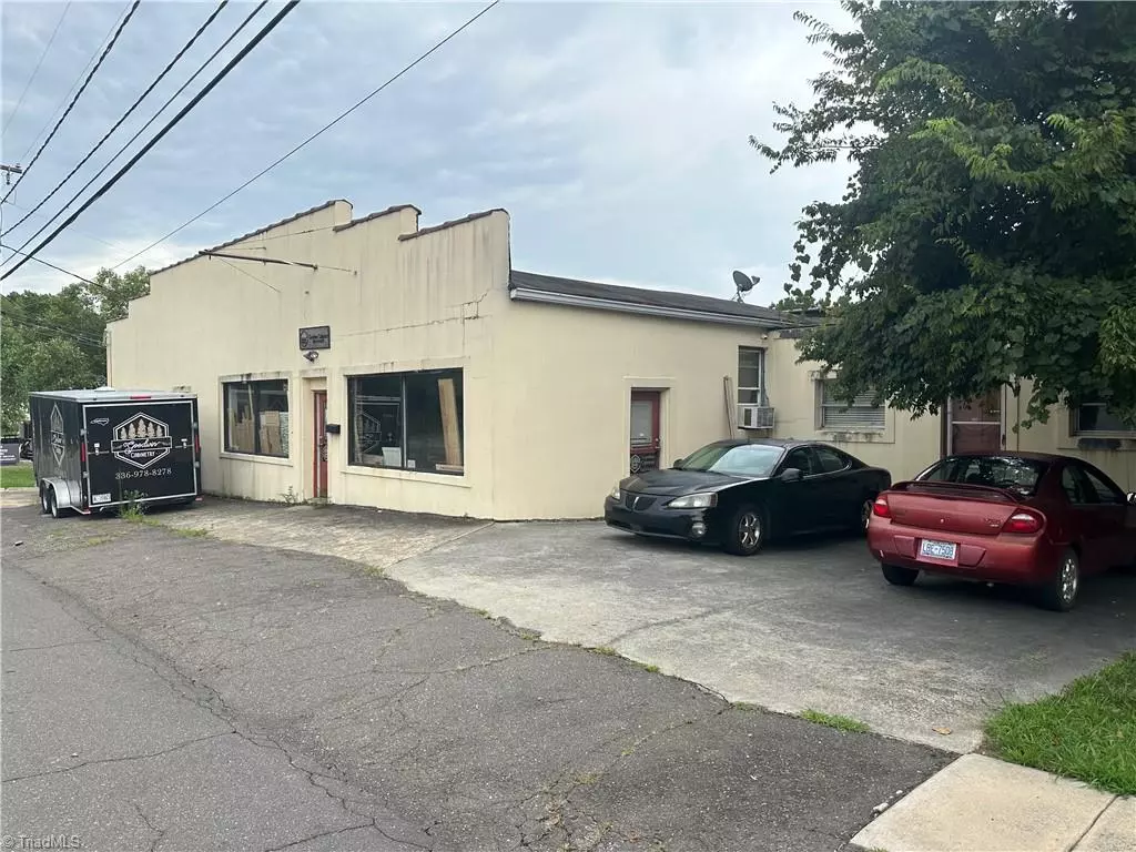 Mocksville, NC 27028,162 E Depot ST