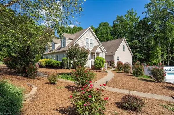 3013 Spillman Frye LN, East Bend, NC 27018