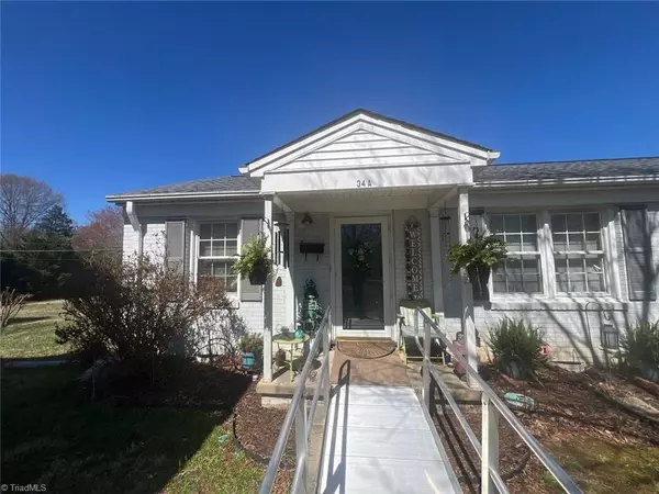 1600 Front ST #34A, Burlington, NC 27215