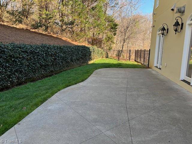 Winston-salem, NC 27106,1533 Boxthorne LN