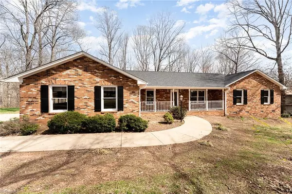 Stoneville, NC 27048,321 Deerwood LN