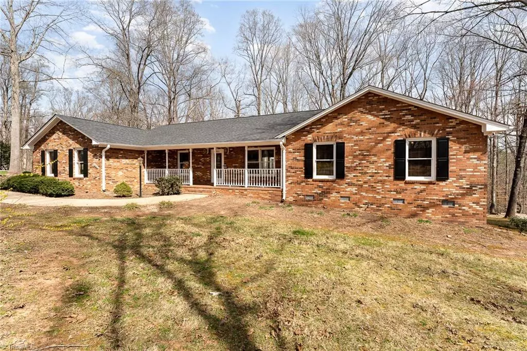 Stoneville, NC 27048,321 Deerwood LN