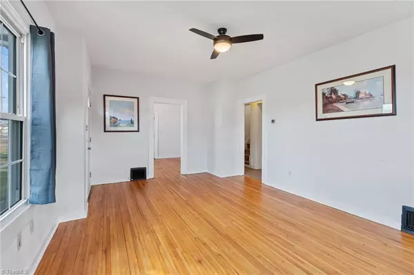 Hillsville, VA 24343,1115 North Main ST