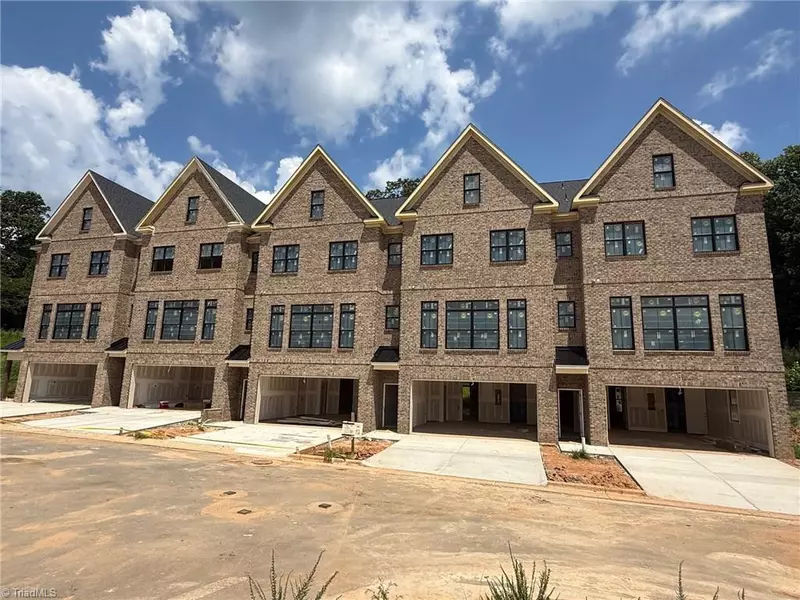 5222 N Church ST #C, Greensboro, NC 27455