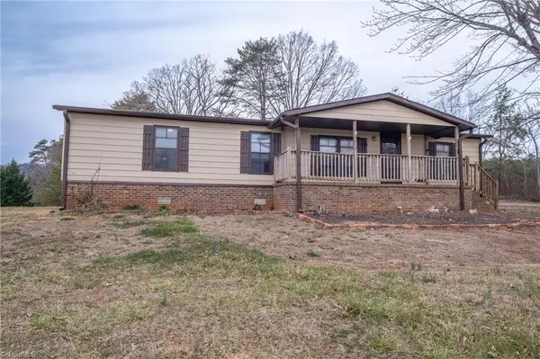 1337 Gentry Farm RD, King, NC 27021