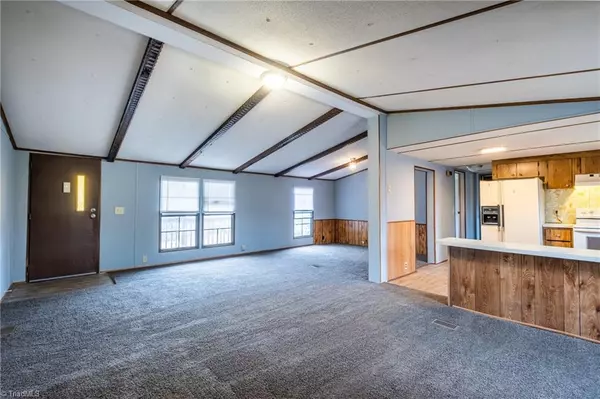 King, NC 27021,1337 Gentry Farm RD