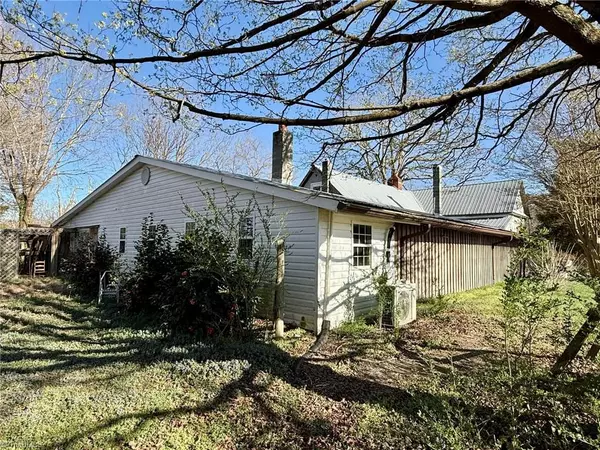 Asheboro, NC 27205,4149 Happy Hollow RD