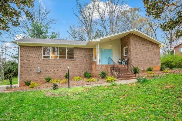 Pfafftown, NC 27040,1729 Turfwood DR