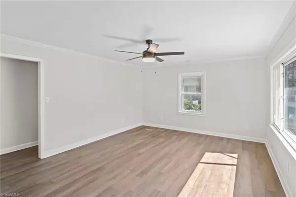 1618 Bridge ST Lexington, NC 27292