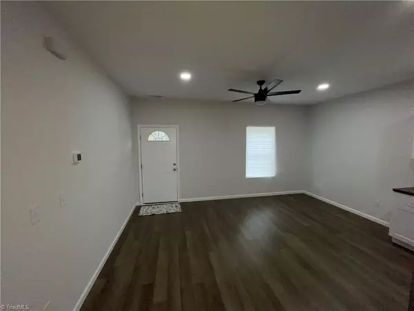 Winston-salem, NC 27105,1110 Thurmond ST