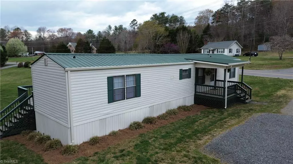 Elkin, NC 28621,1312 E Carter Mill RD