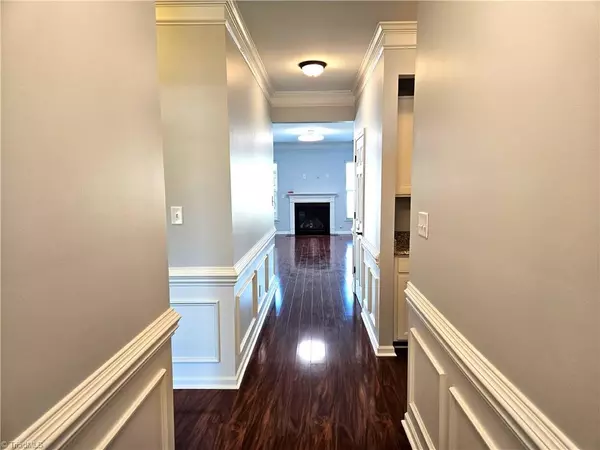 High Point, NC 27265,2467 Bearded Iris LN