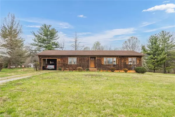 Mocksville, NC 27028,184 Daisy LN