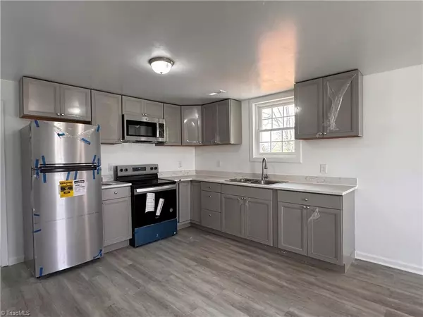 Lexington, NC 27295,708 1st Rainbow ST