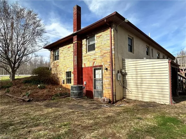 Mount Airy, NC 27030,2853 Old Highway 601