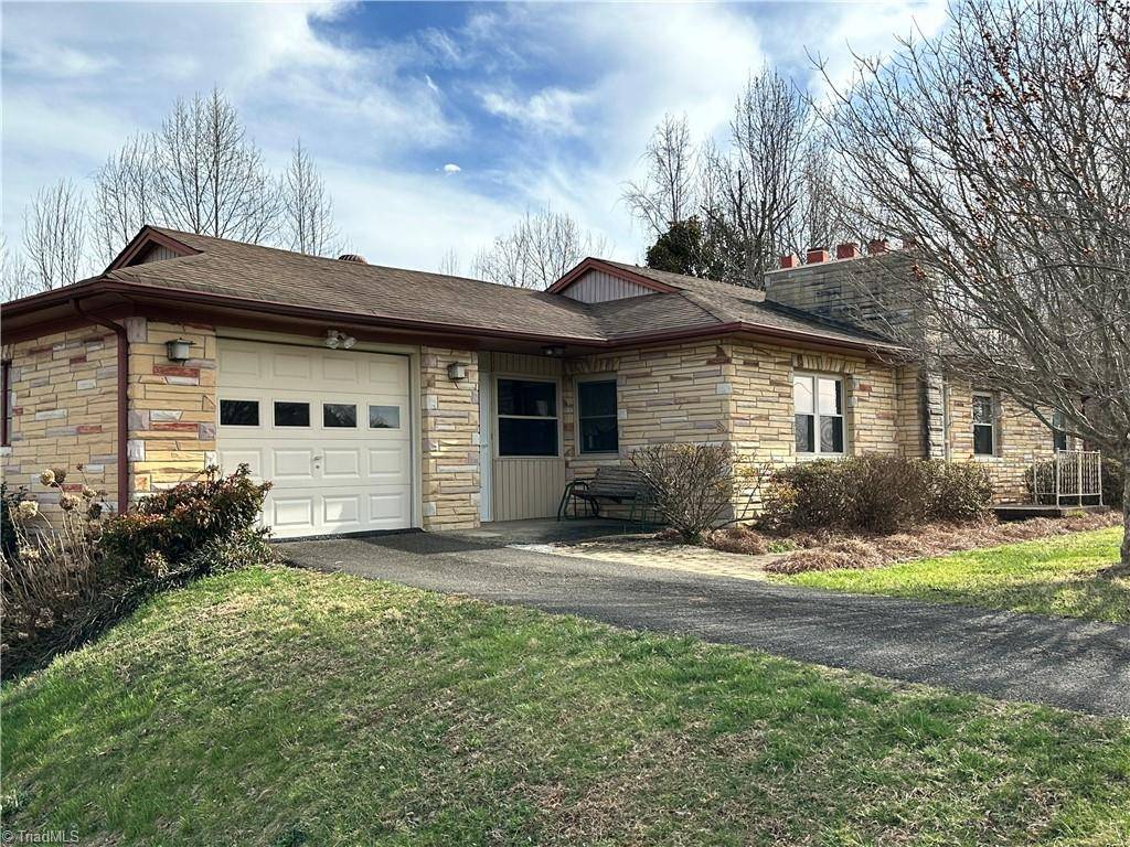 Mount Airy, NC 27030,2853 Old Highway 601