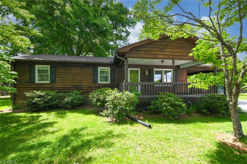 Thomasville, NC 27360,10 Rotary CIR
