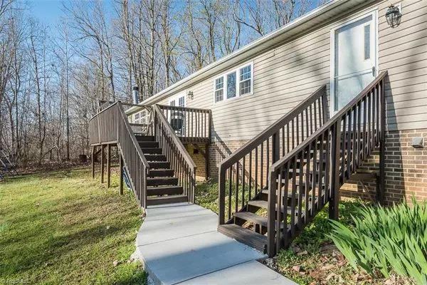 Snow Camp, NC 27349,5566 Foothills CT