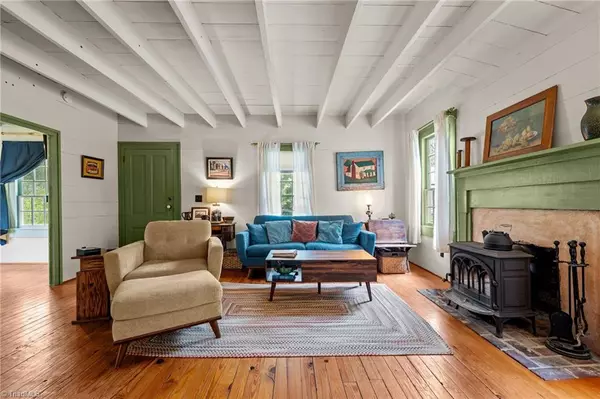 Burlington, NC 27217,2409 Hodges RD