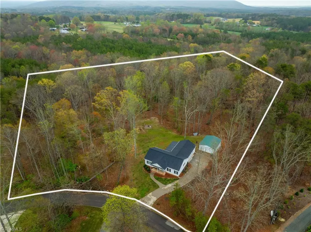 Pilot Mountain, NC 27041,1153 Curtis LN