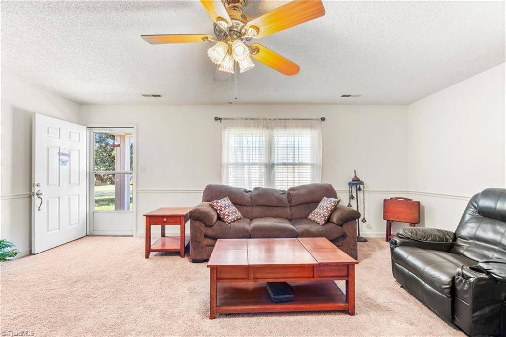 Kernersville, NC 27284,1308 Woodlyn ST