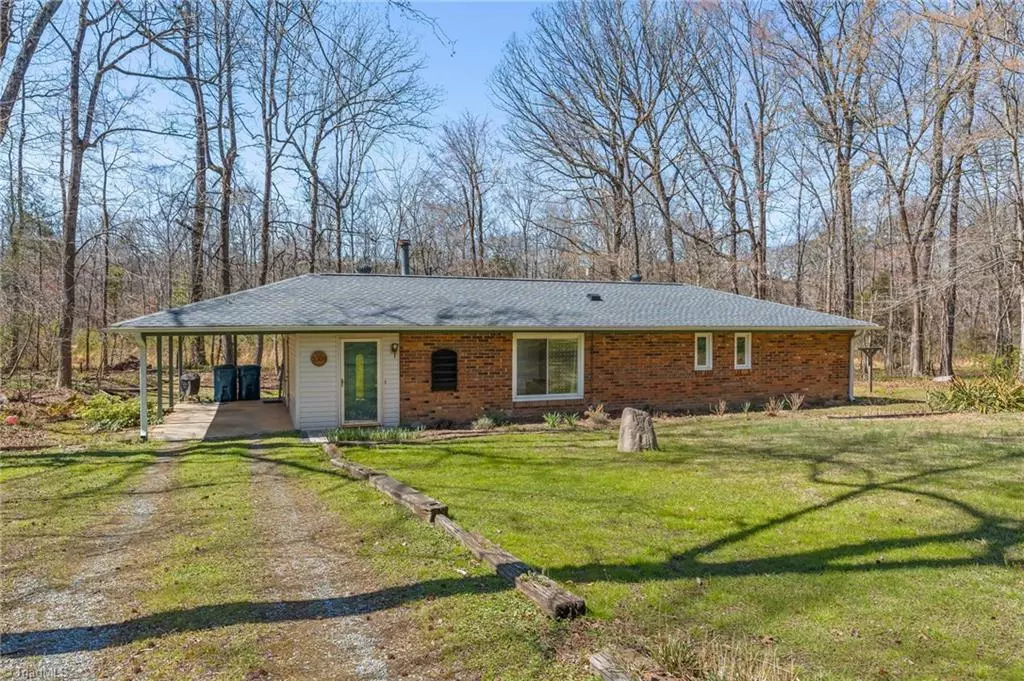 Julian, NC 27283,5308 Manson RD