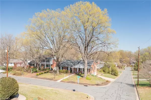 Winston-salem, NC 27103,1543 Ireton LN