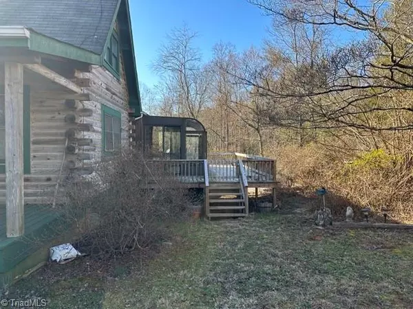 Mcgrady, NC 28649,290 Painter LN