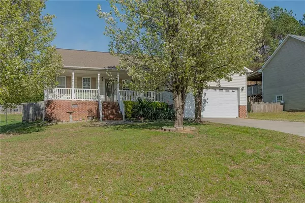 Thomasville, NC 27360,12 Collin LN
