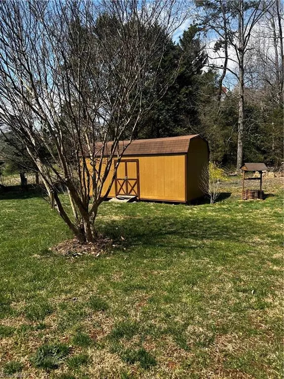 Hays, NC 28635,1693 Traphill RD