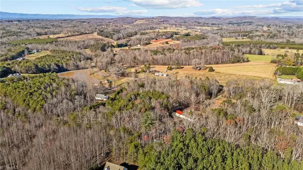 Pilot Mountain, NC 27041,00 Simmons RD