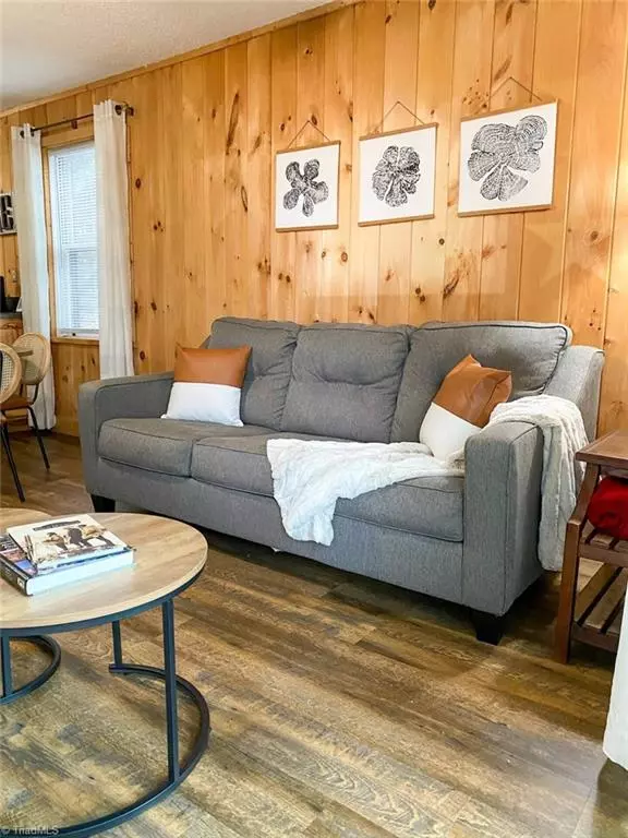 Beech Mountain, NC 28604,103 Mid Holiday LN