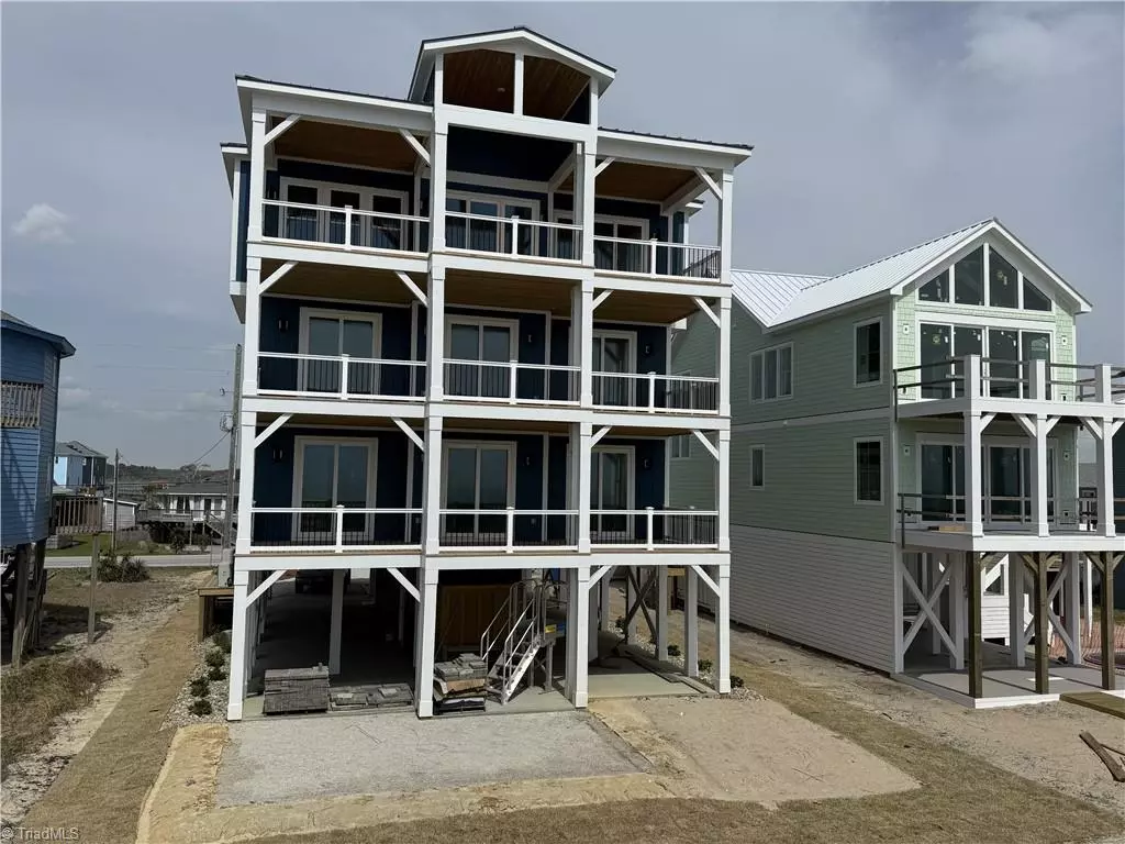 Northtopsail Beach, NC 28460,3048 Island DR