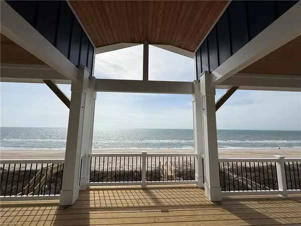 Northtopsail Beach, NC 28460,3048 Island DR