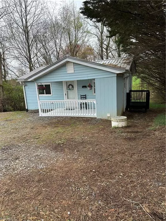 Mount Airy, NC 27030,2207 Haystack RD